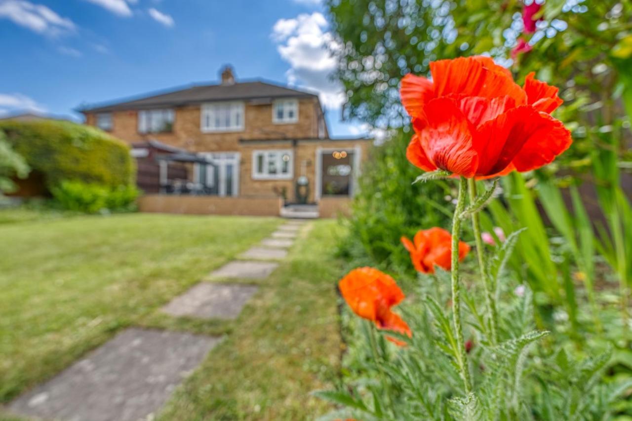 Elegant 5 Bed House - Sleeps 9, Central Solihull, Nec, Jlr, Hs2, Resorts World, Airport Business And Leisure Stays, 외부 사진