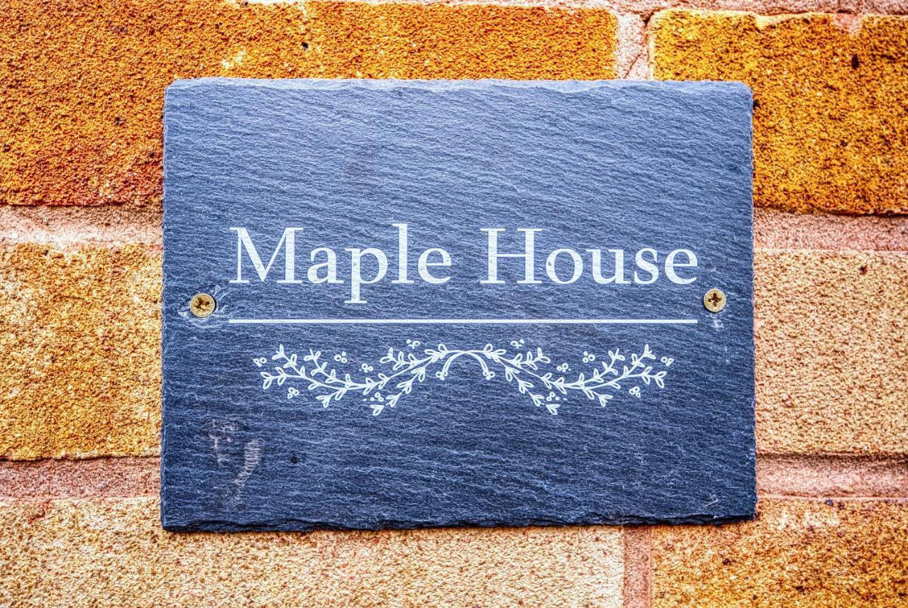 Elegant 5 Bed House - Sleeps 9, Central Solihull, Nec, Jlr, Hs2, Resorts World, Airport Business And Leisure Stays, 외부 사진